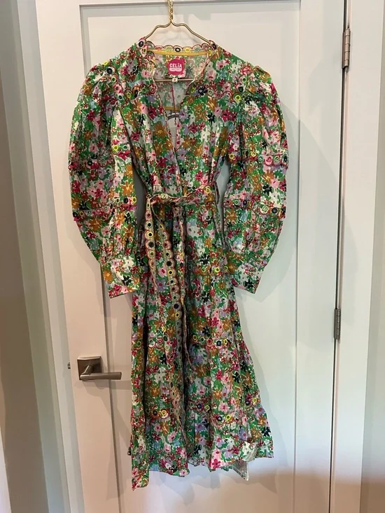 NWT Celia B Oliver Dress size Medium - Picture 2 of 5